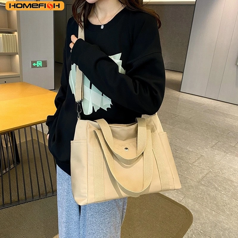 Thumbnail 3 - #24 Best Messenger Bags to Buy In 2026