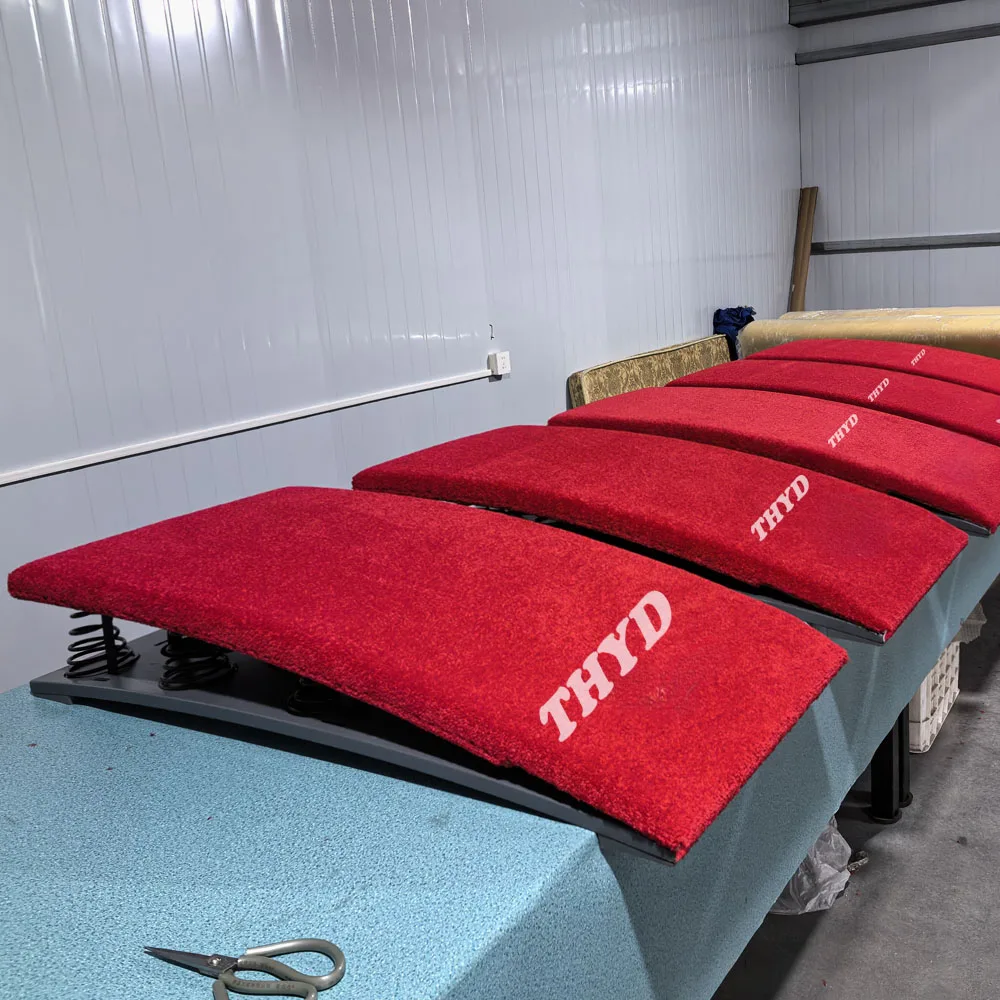 

Professional International Standard Gymnastics 8 Springs Hard Springboard for Vaulting Table Vaulting Horse