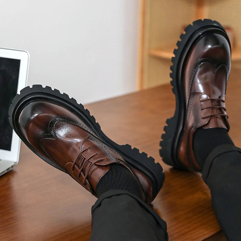 أحذية رجالية رسمية من البولي يوريثان بنعل سميك وأربطة بمقدمة مستديرة أحذية رجال الأعمال غير رسمية وعصرية