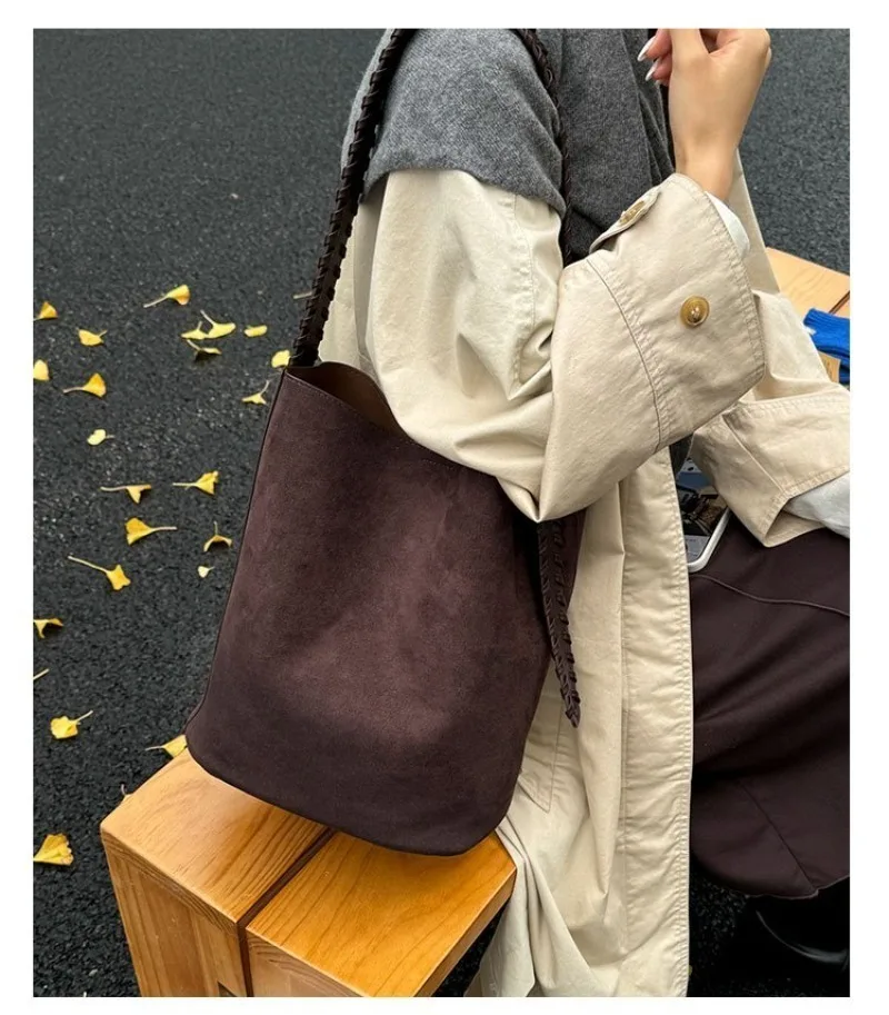 Mehrfarbige Wildleder-Schultertasche mit Verstellbarem Riemen, Lässiger Stil für Tägliches Einkaufen, Verabredungen, Pendeln und Kurzreisen – Detail 8