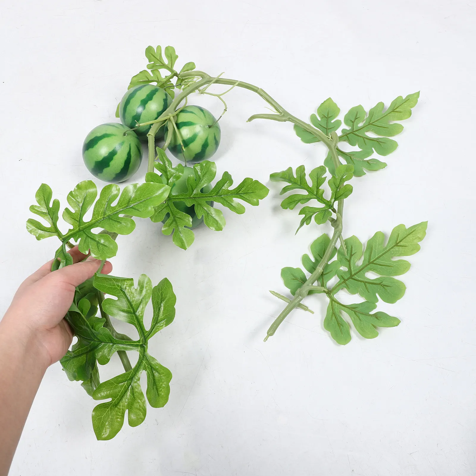 accessoires-decoratifs-en-forme-de-pasteque-realistes-pour-fetes-tropicales-decoration-de-jardin-barbecue-evenements-interieurs-et-exterieurs-accessoire-de-fruits