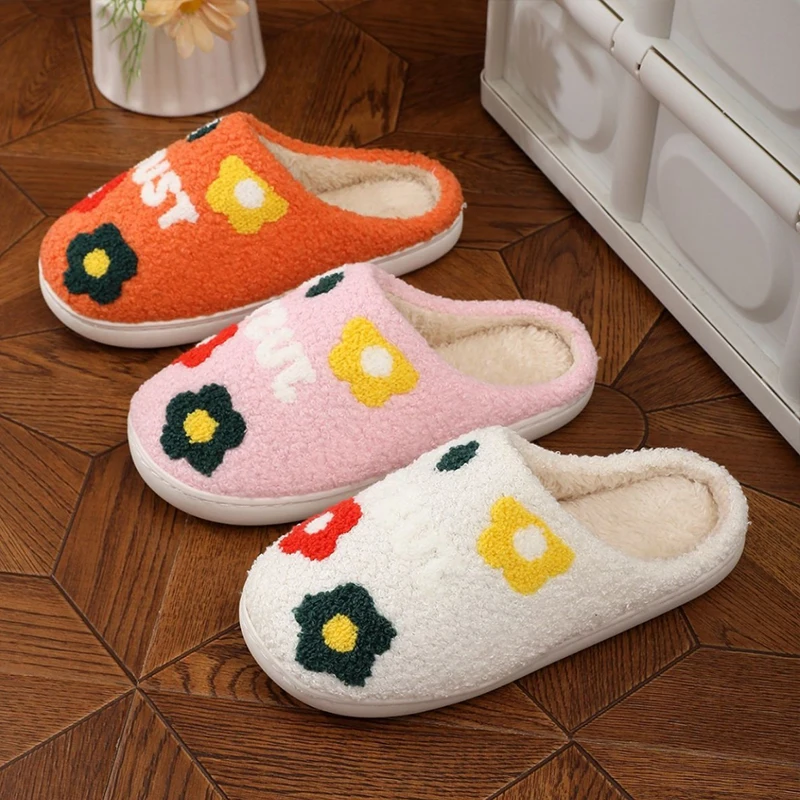 

Family Winter Plush Slippers Women Thickened Warm Couple Home Cotton Shoes Floral Embroidered Fleeces Indoor Soft Sole Slippers