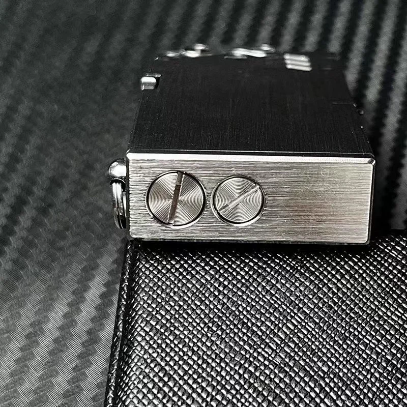 Handmade Brass Mechanical Automatic Ignition Gasoline Lighter And Titanium Alloy Material Gift Box