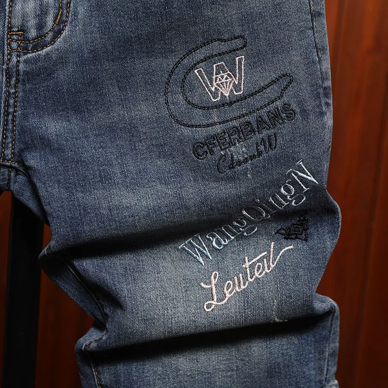 Embroidered printed denim shorts men's street fashion summer thin stretch slim fit casual cropped pants