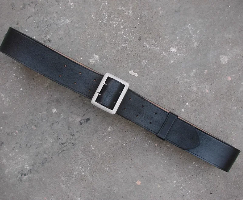 

German Officer Belt in World War 2 German Army 4.5cm Universal