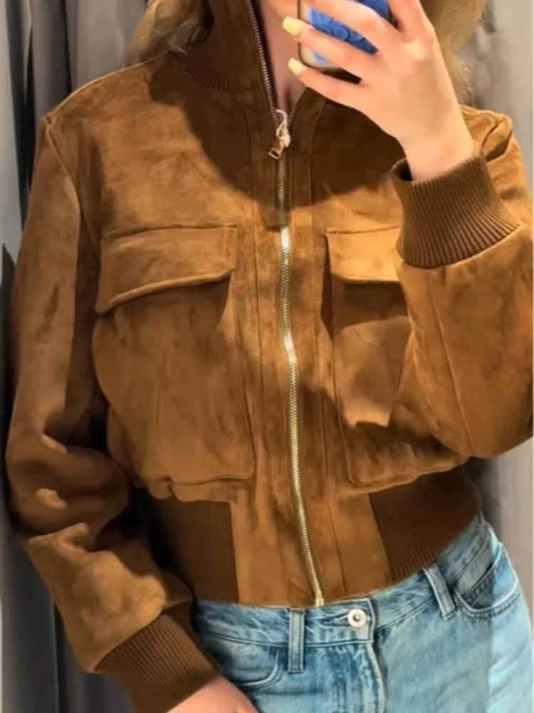 Damen-Jacke aus Wildlederimitat, Herbstkollektion, mit geripptem, hohem Kragen, Reißverschluss, langen Ärmeln und Taschen, kurze Vintage-Oberbekleidung. – Detail 6
