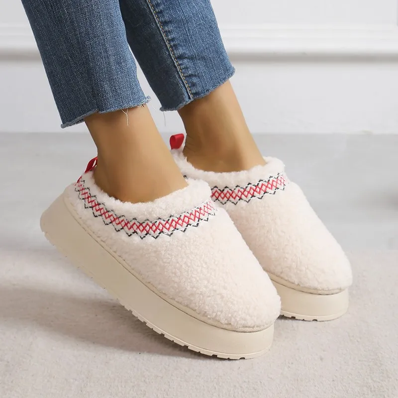 

Brand New Women Snow Boots2025 Fashion Thick-soled Casual Slippers Luxury Embroidery Designer Plush Comfortable Warm Ankle Boots