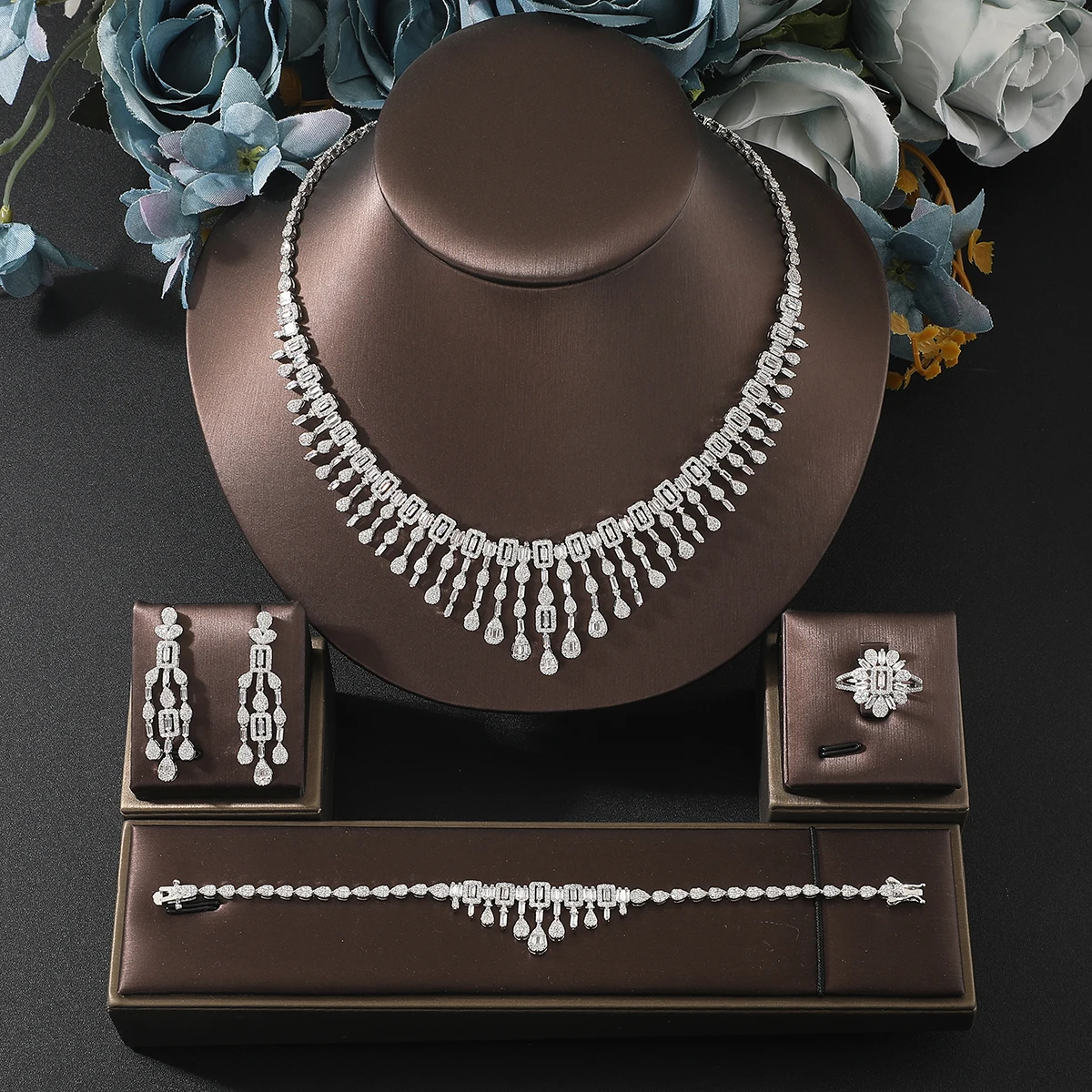 Trendy Fashion Tassel Waterdrop Zircon Jewelry Set Dubai Bridal Wedding 4pc Jewelry Set Women's Boutique Anniversary Jewelry