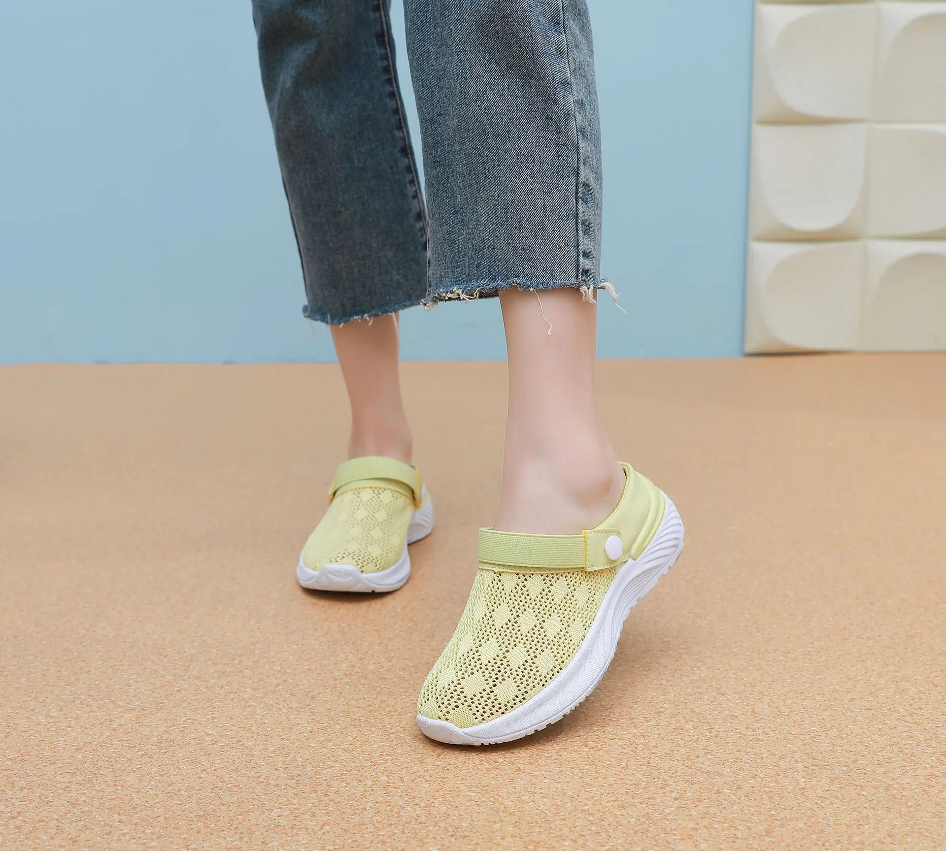 2024 summer new women's shoes fashion casual breathable mesh slippers shoes a slip-on half support shoes women's shoes