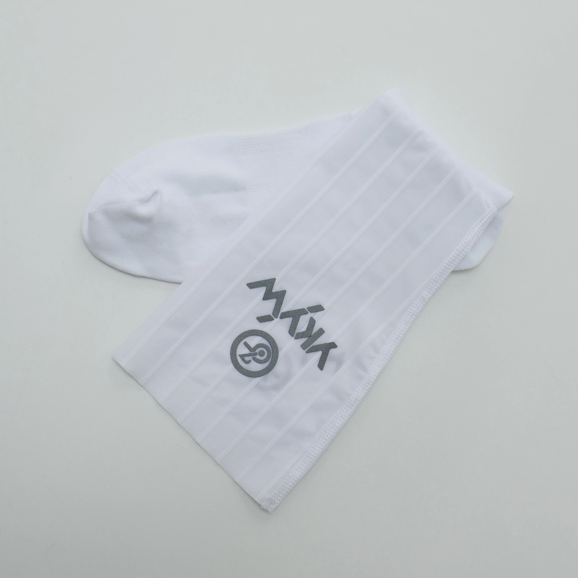 

YKYW 2025 унисекс велосипедные аэродинамические носки черно-белые MTB шоссейный велосипед уличные нескользящие спортивные носки