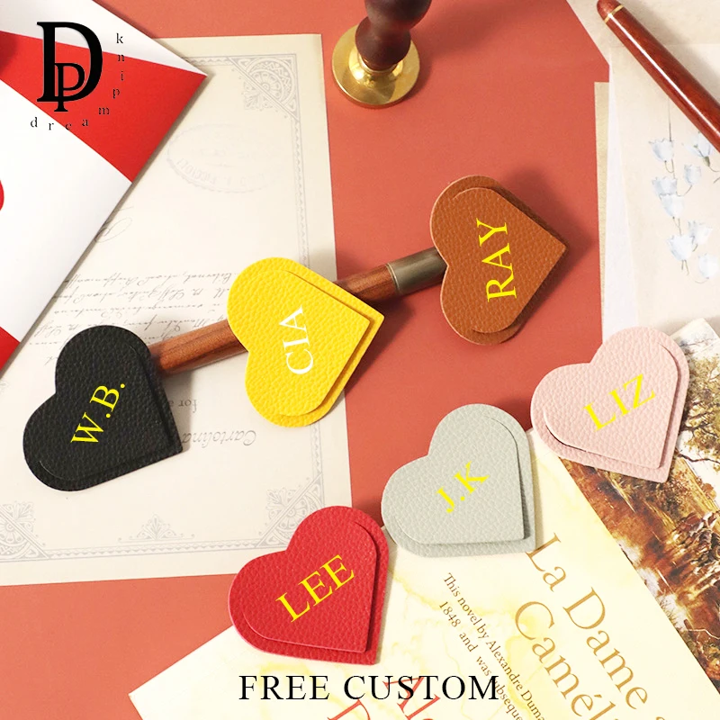 Marcapáginas de cuero PU personalizado con iniciales de corazón, marcador de Página de Libro lindo para estudiantes, marca de papel de regalo romántica creativa, Mini