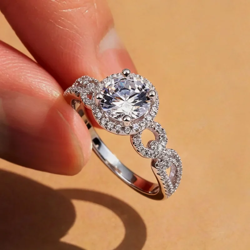 Featuring A Zircon Engagement Ring, Concave Design, and Luxurious Proposal Accessories with A Four Claw Circular Surround Set