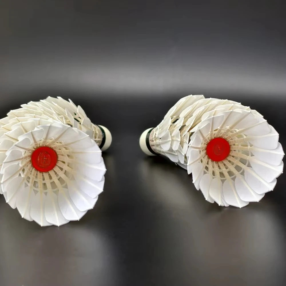 

Tournament Shuttlecock Third Grade Goose Feather Shuttlecock Badminton Ball Badminton Shuttle Cock Professional