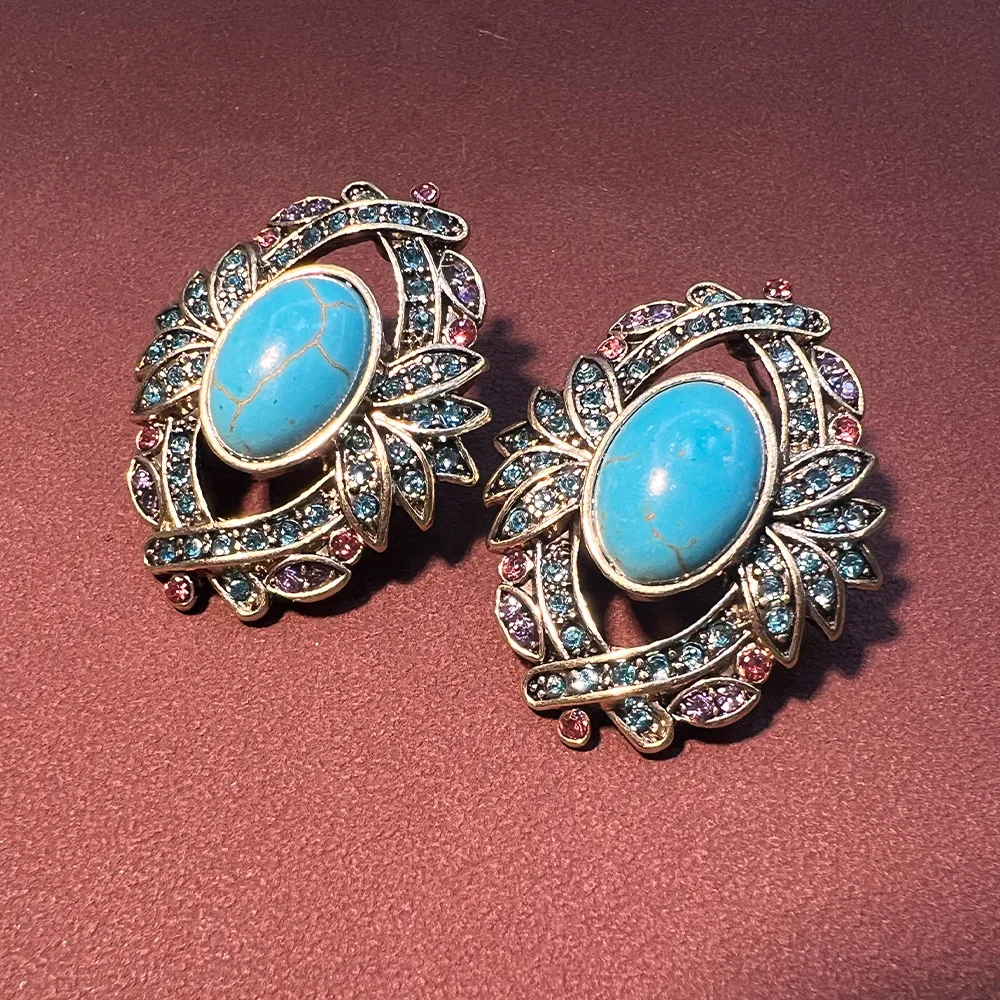 

Retro vintage turquoise stud earrings, French Western antique niche versatile is S925 gold-plated earrings batch