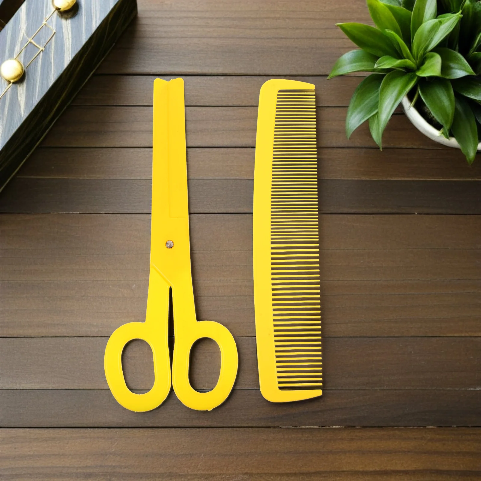 

2Pcs Giant Clown Scissor and Comb Set Oversized Funny Props for Cosplay Theater Acts Halloween Parties Lightweight Plastic