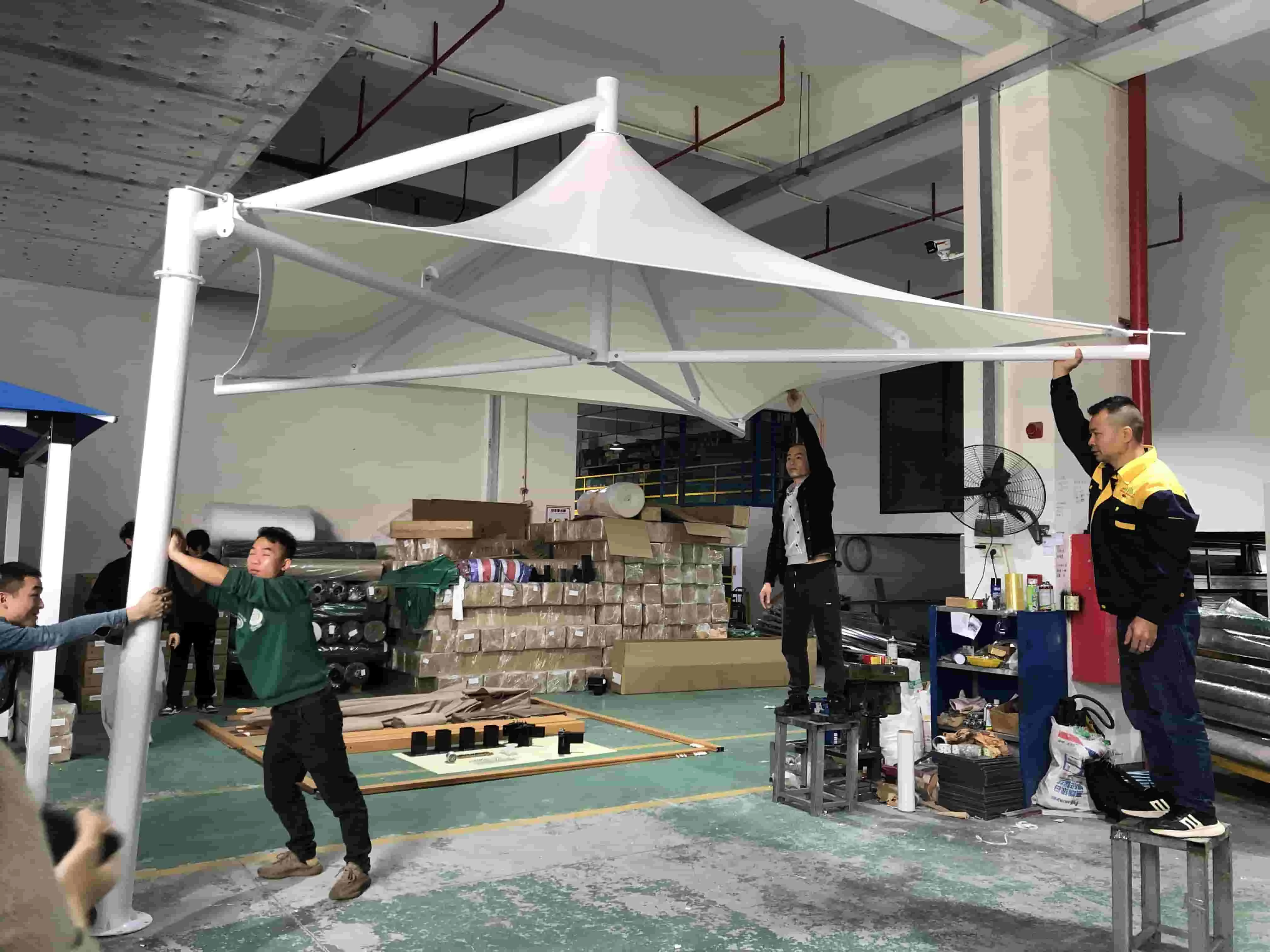 Heavy Outdoor Aluminum Frame Umbrella with Polyester Sail Membrane Structure Fabric Strength