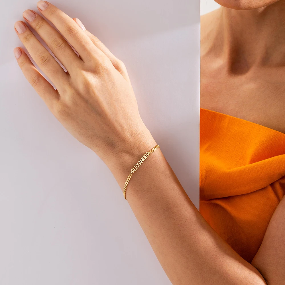 Custom Name Bracelet, Personalized Curb Chain Jewelry in 18k Gold Plated Stainless Steel Customized Name Bracelet for Women Gift