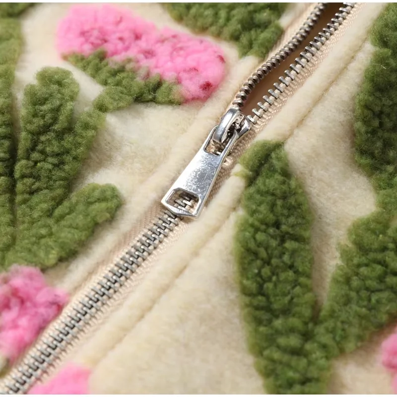 Designer 3D-Blumen-Fleece-Bomberjacke für Damen, Modische Oversize-Jacke mit Reißverschluss, Luxuriöse Plüsch-Oberbekleidung, Herbst-Winter-Streetwear 2026 – Detail 10