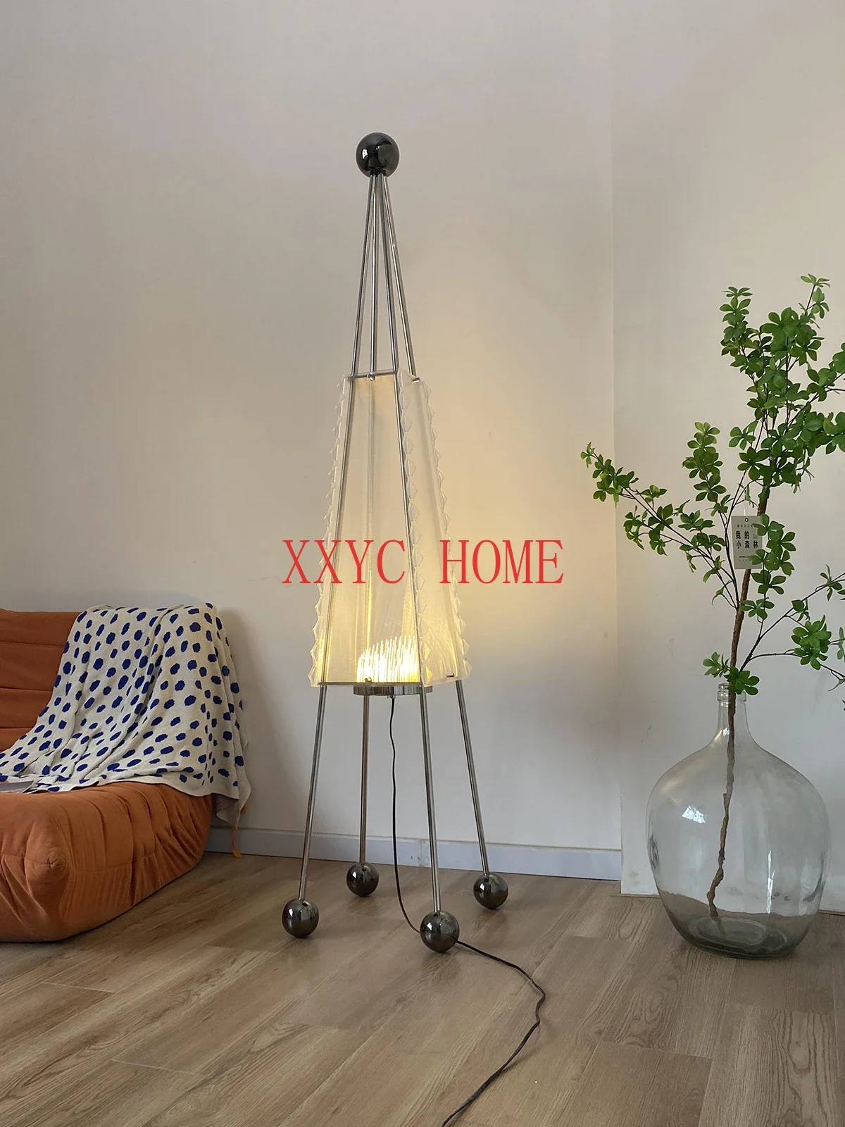 Advanced Light and Shadow Art Lamp in Hotel Living Room and Study