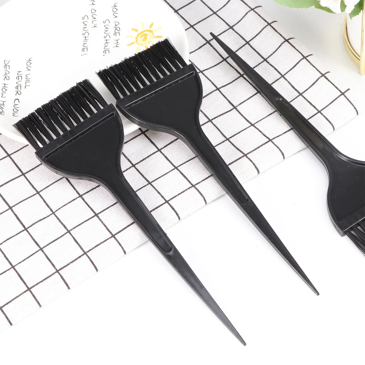 

12Pcs Hair Dye Brush Long Handle Durable Plastic Bristles Professional Salon Home Use Hair Coloring Applicator Brush