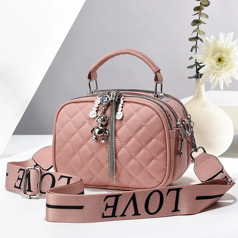 

Высококачественная женская сумка в корейском стиле, изысканная женская сумка через плечо с подвеской-кисточкой, маленькая квадратная сумка для женщин