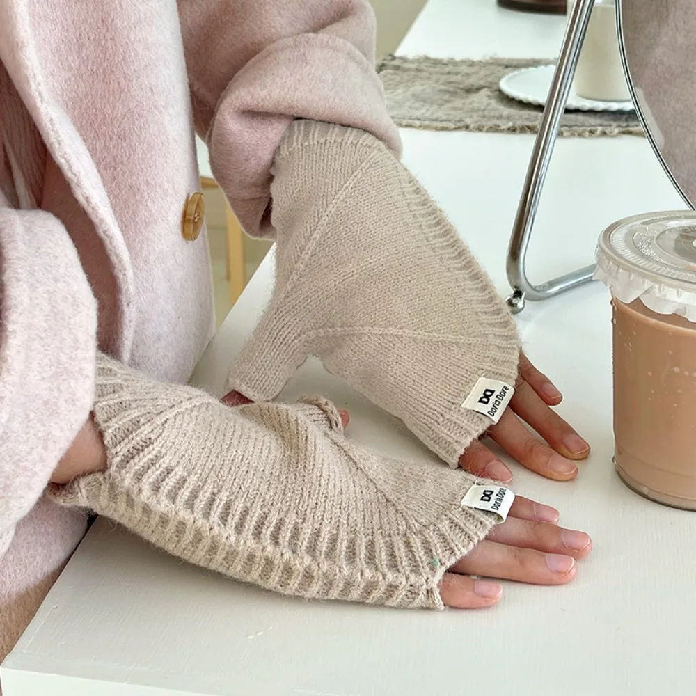 Simple Warm Touch Screen Half Gloves Thicken Korean Conch Knitted Gloves Creative Short Winter Shell Gloves Outdooor
