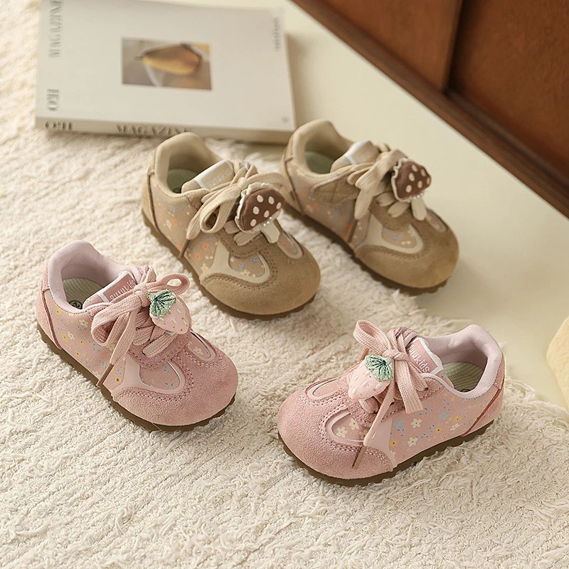 

2026 Children Casual Sneakers for Girls Spring New Fashion Korean Style Soft Anti-slippery Versatile Chic Sweet Bowtie Shoes