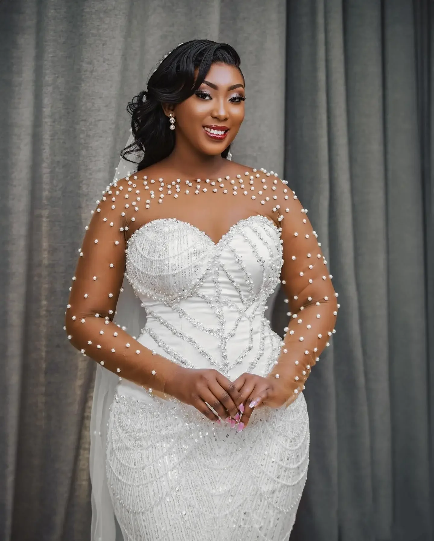 Vestidos de novia personalizados, vestidos de novia de sirena con perlas, lentejuelas, cuentas, mangas largas, cuello redondo, cola de barrido de princesa personalizada para novia