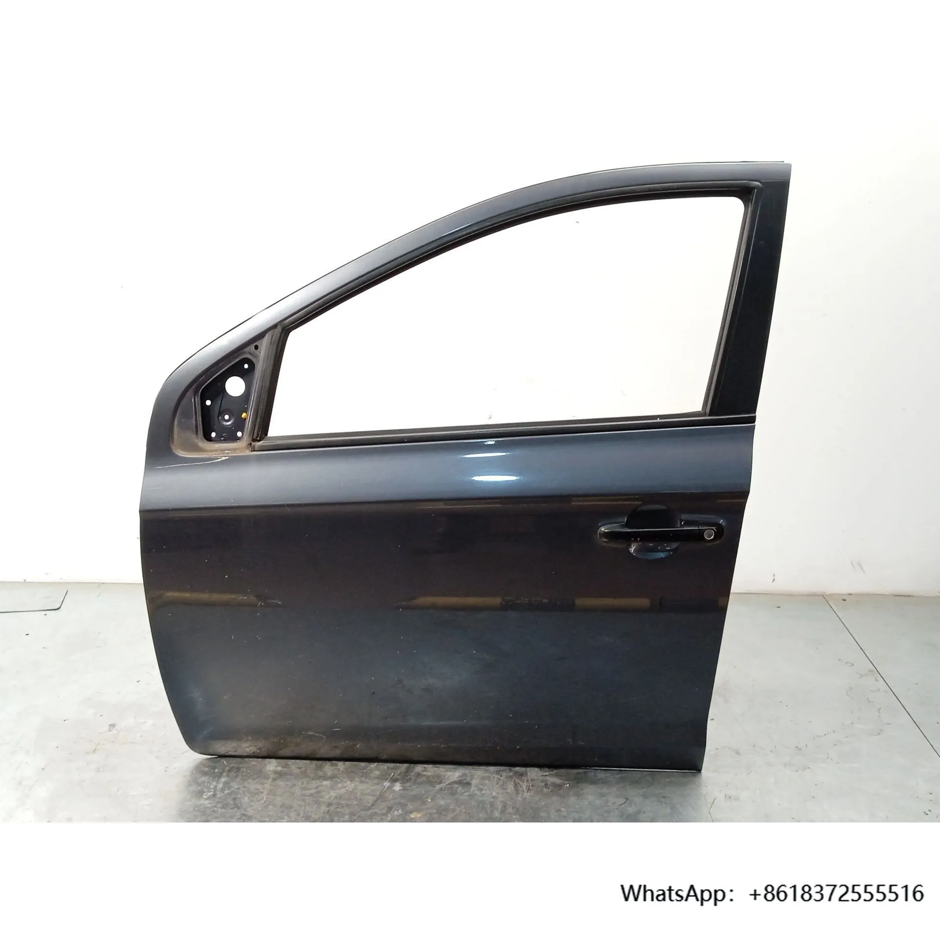 

daNew Condition Plastic Left Front Car Door with Handle for Hyundai Sonata Tucson City Models 7600928
