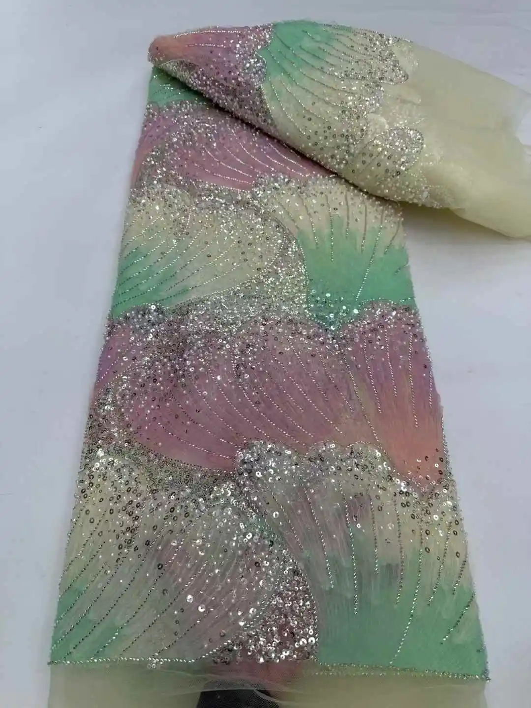 

5Y Africa Fabric Fashion Hot Sale 2025 3D Sequins Net Lace With Beads Rich Senegalese For Evening Or Party Dress