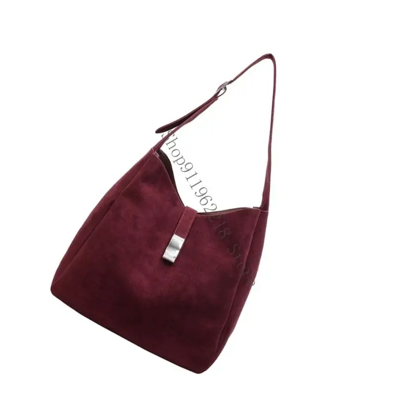 

Eye Catching Shoulder Bag Suedes Matte Exterior Large Capacity Fall Winter 066F