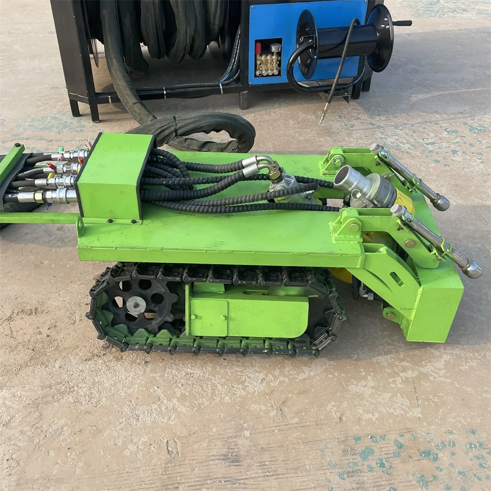 Automatic Machine Robot Underwater Dredging Robot Rubber Track Pipe Silt Cleaning Dredging Robot