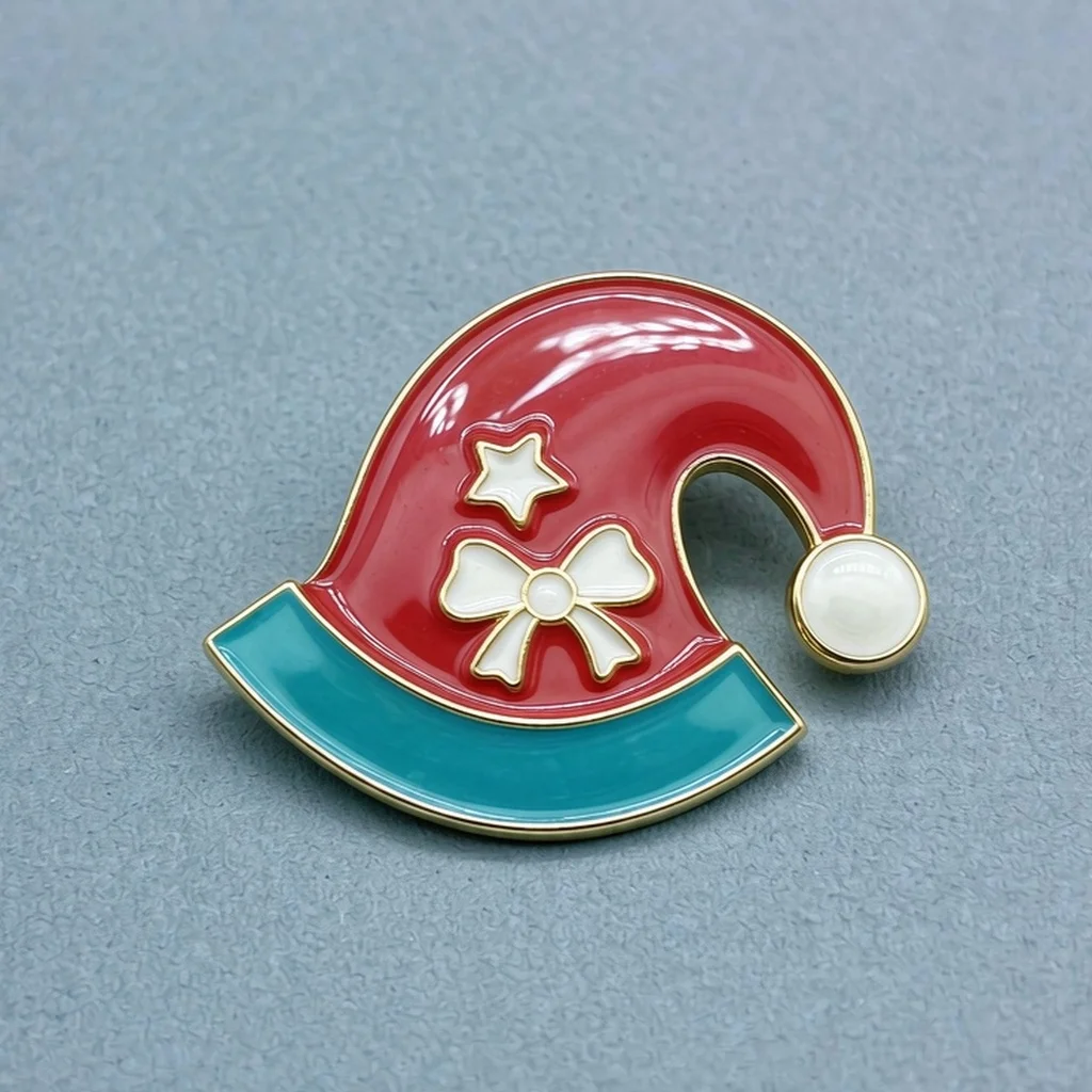 2026 Shoe Accessories, High Aesthetic Value, French Style Brooch, Unique and Exquisite Brooch, Perfect Match, Scarf Clip, Brooch, Decorative Pin, Anti-Exposure Brooch, Christmas Shoe Metal Badge, Simple, for Date Nights, Clothing Embellishment, Anti-Exposure Accessory, Light Luxury, Waterproof