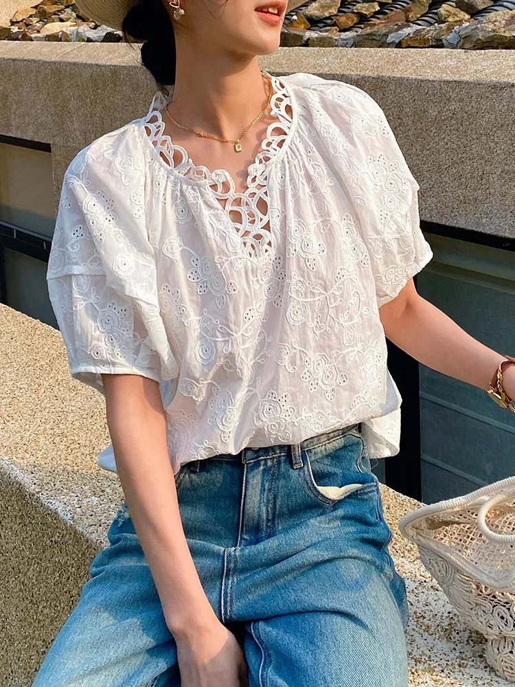 GypsyLady French Chic Elegant Blouse Shirt Boho Floral Embroidery Hollow Out Vintage Sexy Vocation Blouse Women Casual Tops New