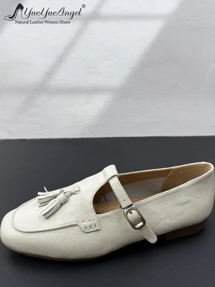 

Новые женские элегантные туфли ручной работы с круглым носком и кисточками, из натуральной кожи, на низком каблуке, удобные, повседневные, модные, универсальные.