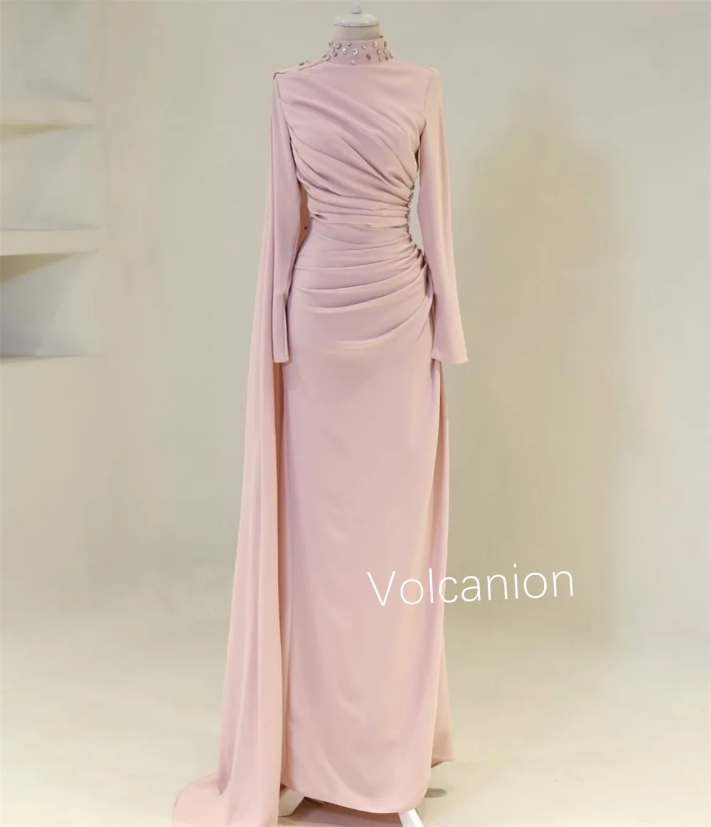 Guaina con paillettes pieghettate in jersey personalizzata Abiti lunghi asimmetrici a collo alto Qualità per occasioni su misura