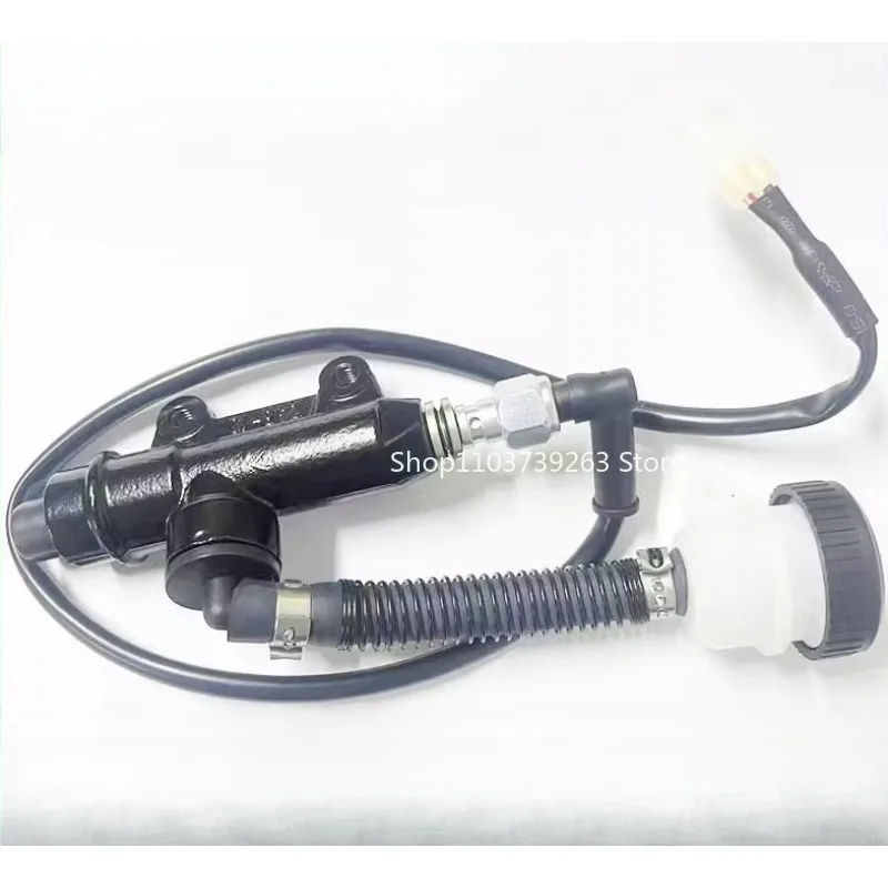 

Suitable for Benelli Original Parts Cub 250 Rear Brake Pump BJ250 Rear Oil Pump Body