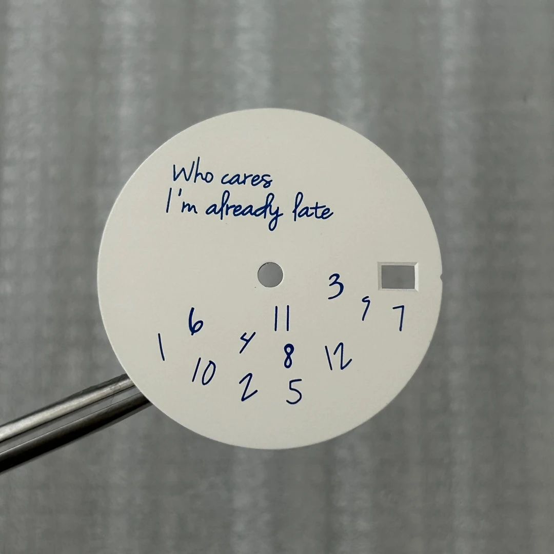 تعديل الطلب مع حجم الوجه من 28.5 مللي متر ، ومناسبة لسطح الميكانيكية التلقائية NH35