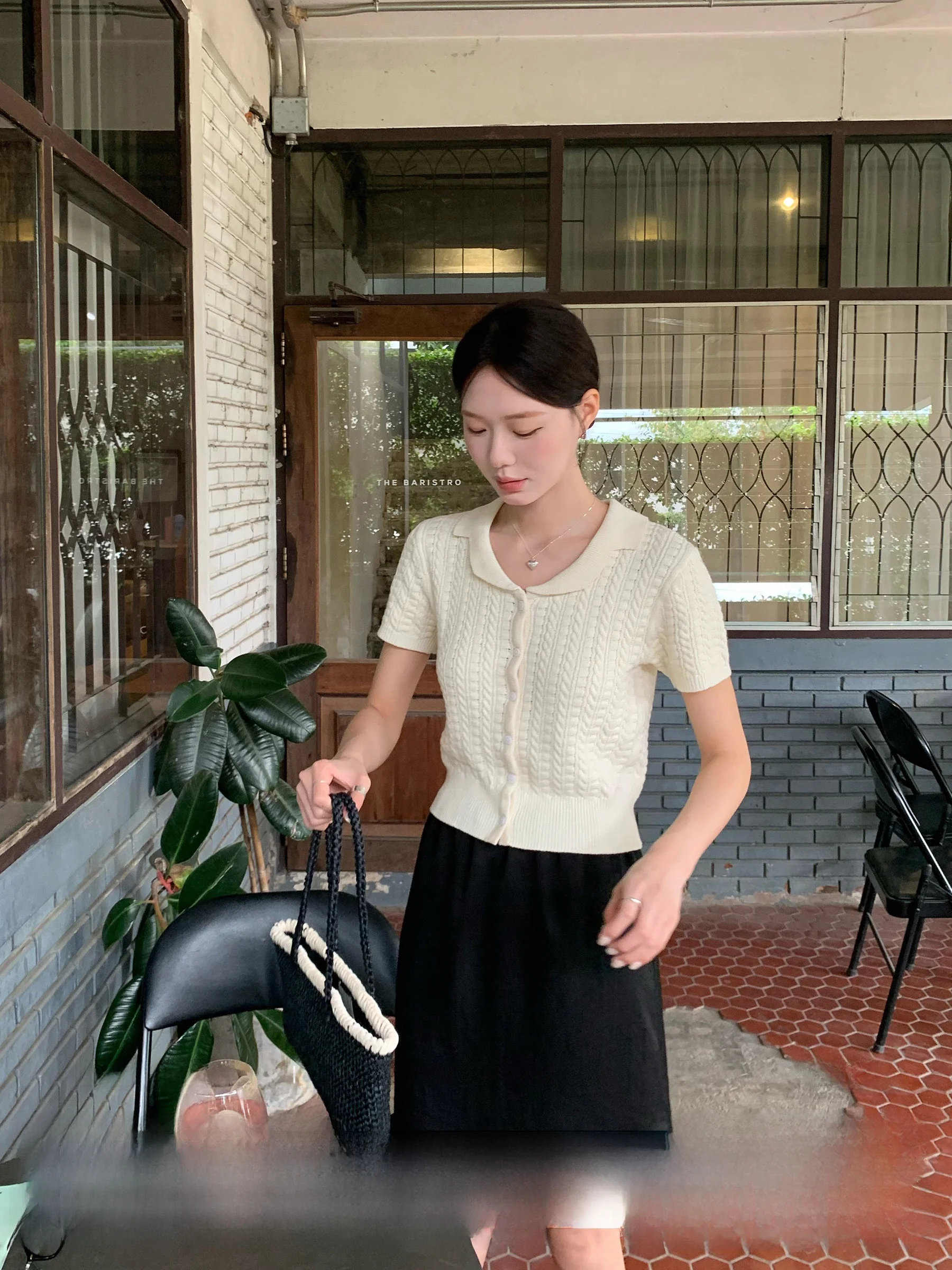 

Pure White Large Flower Early Spring Korean Style Knitted Short Sleeve Button Top Women's Fashion Breathable Cott...
