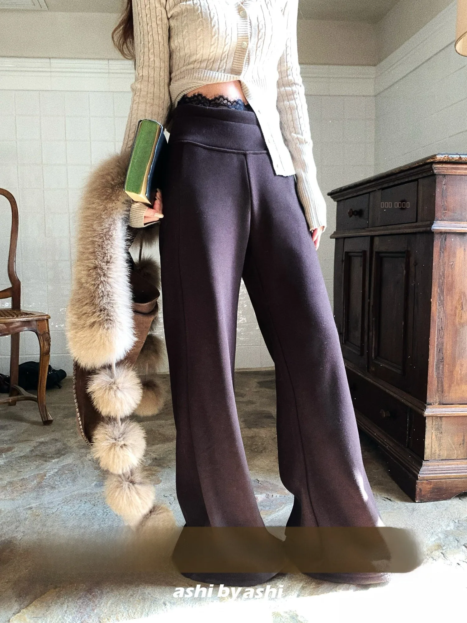 

Женские повседневные брюки с высокой талией на флисовой подкладке, микро-клеш, осенне-зимние, с кружевными вставками, удобные, из смесового полиэстера