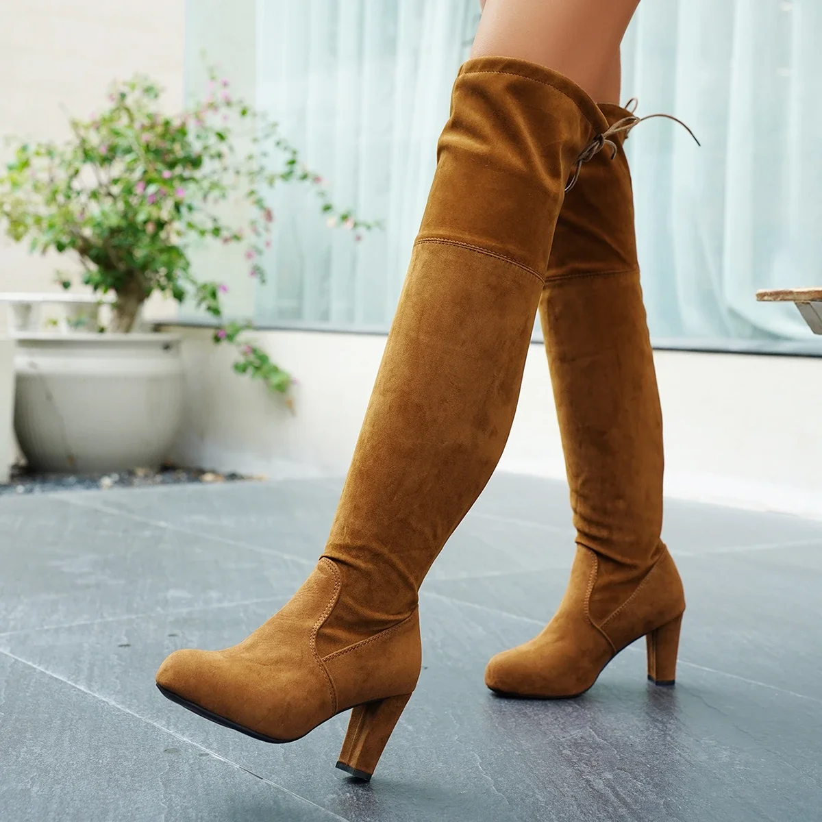 Winterliche europäisch-amerikanische neue Damen-Overknee-Stiefel mit hohem Absatz, rundem Schaft und Schnürung – modische, sexy Stiefel für Nachtclub-Partys und moderne Anlässe – Detail 19