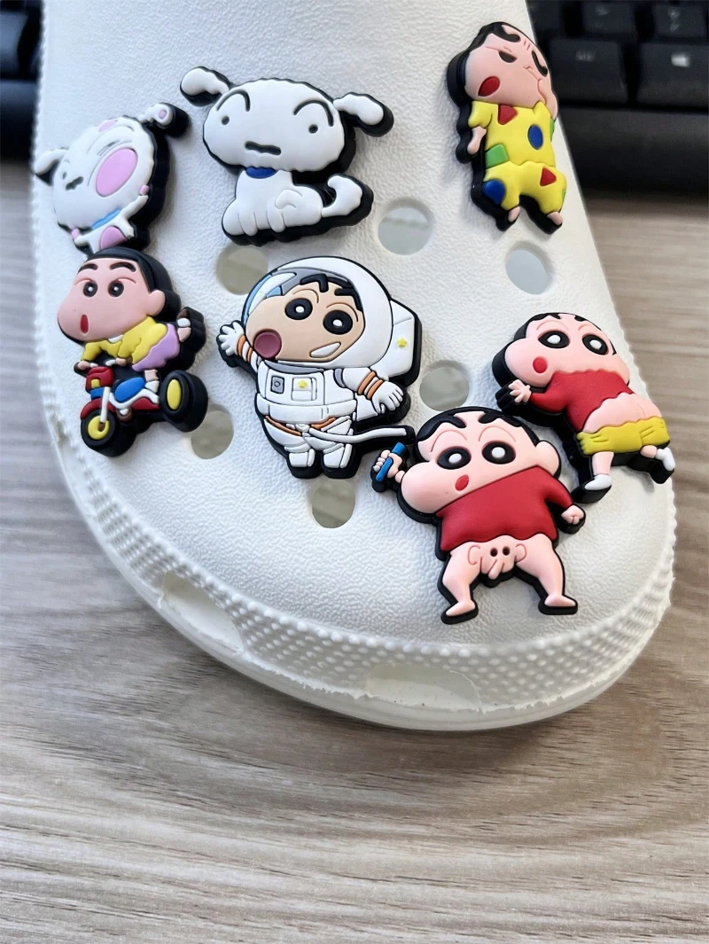 

MINISO милый мультяшный набор аксессуаров для обуви толщиной 4 мм с классическими персонажами мультфильмов, 7 шт., подвески для обуви для украшения, рождественский подарок