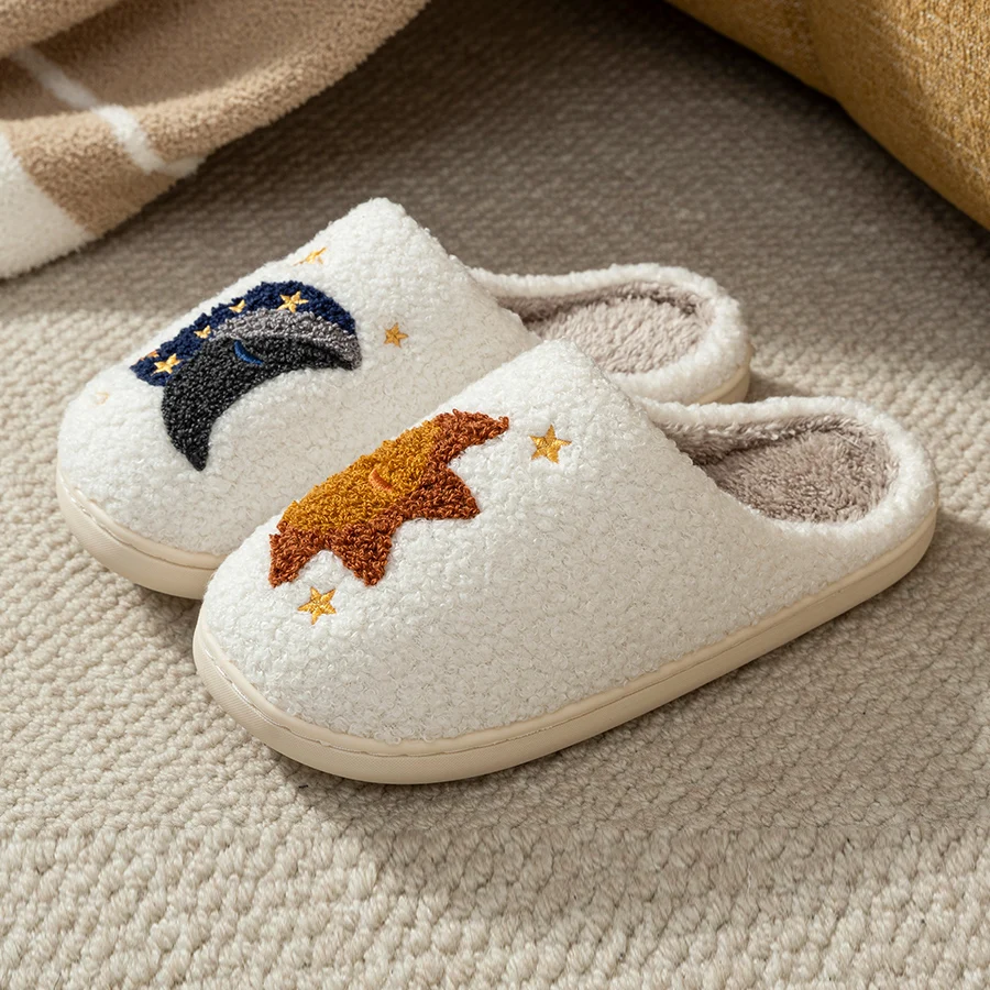 Niedliche Winter-Hausschuhe für Damen, warm und bequem, Stern- und Mondmuster, atmungsaktiv, modisch, bestickt, Paar, lässige Heimschuhe