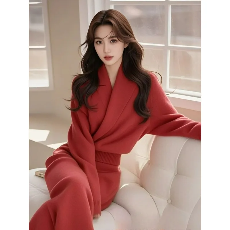 

Winter Women Wear A Complete Set of High-end Comfortable and High-quality Socialite Xiaoxiangfeng Red Knitted Sweater Set Lounge