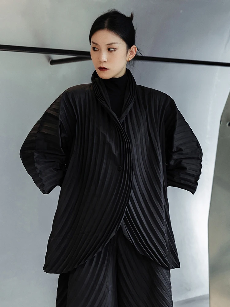 [EAM] Wide Leg Pants Pleated Two Piece Suit New Turtleneck Long Sleeve Black Loose Fit Women Fashion Spring Autumn 2024 1DE3064