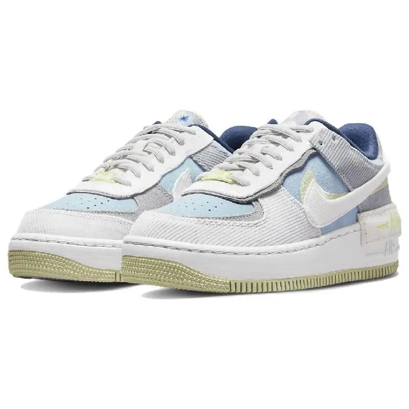 NIKE Nike Air Force 1รองเท้า DQ5075-411เงาต่ำด้านสว่างของผู้หญิงรองเท้าผ้าใบ