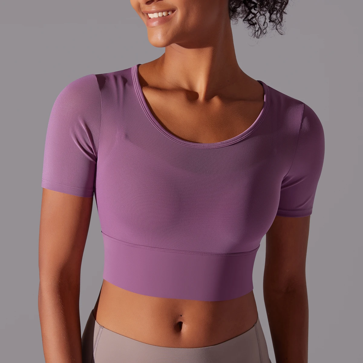 

Yoga Vest Solid Colour Double Layer Banded Gathering Sports Bra Women Fitness Crop Top Shockproof Sports Bras