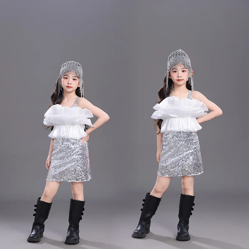 

Girls Silver Pleated Lace Big Player Tech Trendy Suit Runway Cyberpunk Future Warrior Girls Space Suit