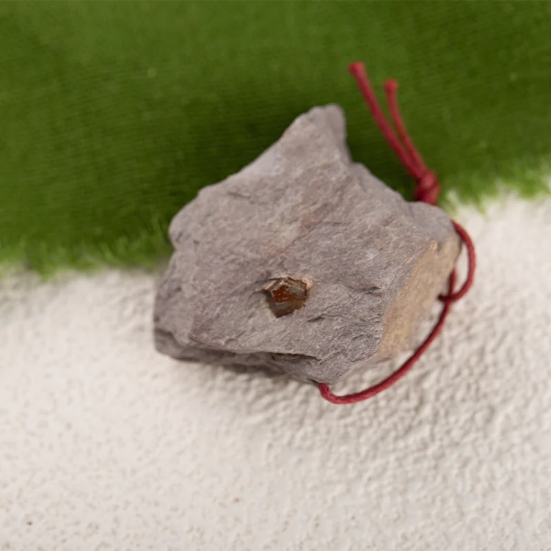 

White-faced stone Carving Pendant for Necklace Stone Fashion Natural Jewelry 38x34x16mm 35g