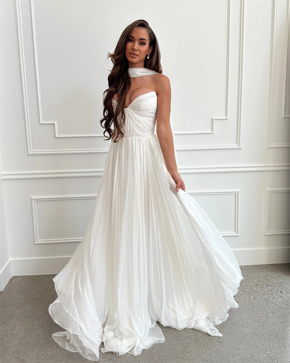 

Customized Temperament White Chiffon Evening Dress Strapless Sleeveless Bespoke Occasion Gowns Fashion Party Dress Se